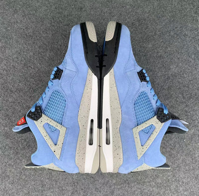 Air Jordan 4 Retro Université Bleu